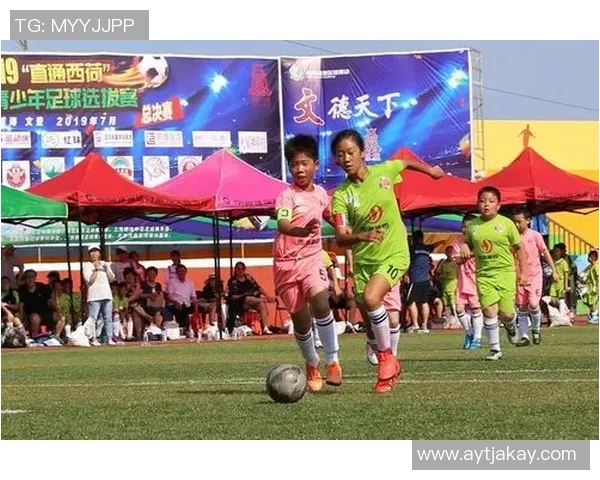 小学足球队的成长之路培养团队精神与运动能力的完美结合