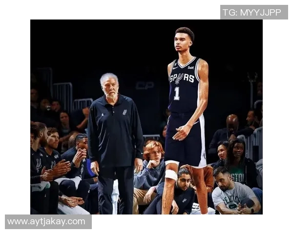 马刺新秀表现抢眼继续领跑状元秀强势跻身前三名 马刺新秀表现抢眼继续领跑状元秀强势跻身前三名