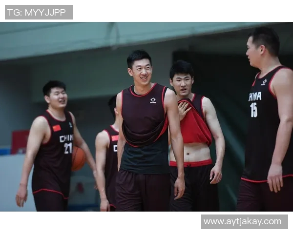 中国男篮迎战男丁格尔全力争胜展现团队精神与竞技风采